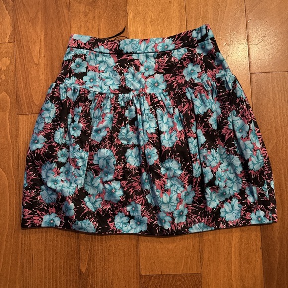 ZARA‎  Multicolor PRINTED MINI SKIRT TRF Floral High Waist 24" Size XS O2791 - Picture 5 of 5